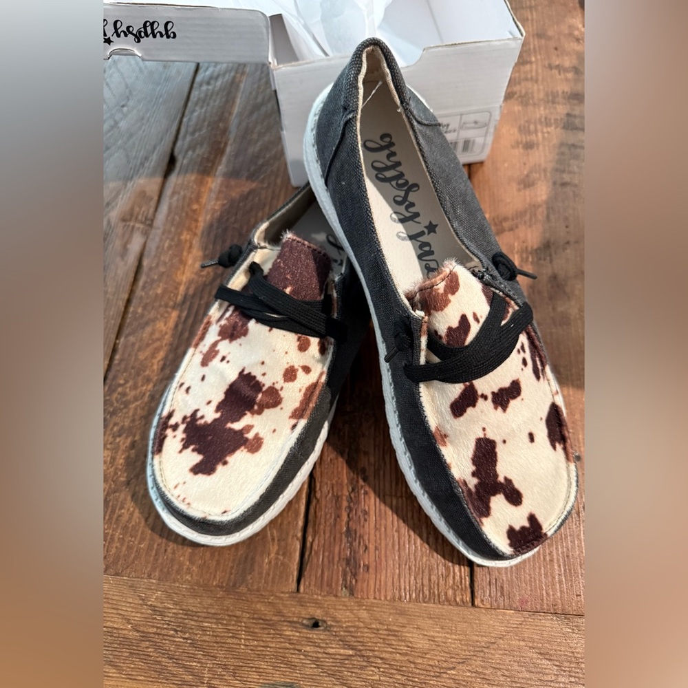 Gypsy Jazz Womens Cowprint Slip-On Sneakers in Brown and Cream Size 10 NEW